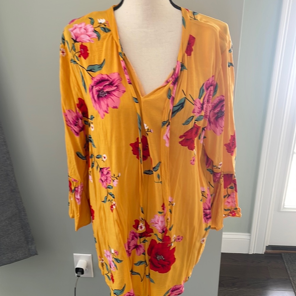 Old Navy Floral Yellow Top